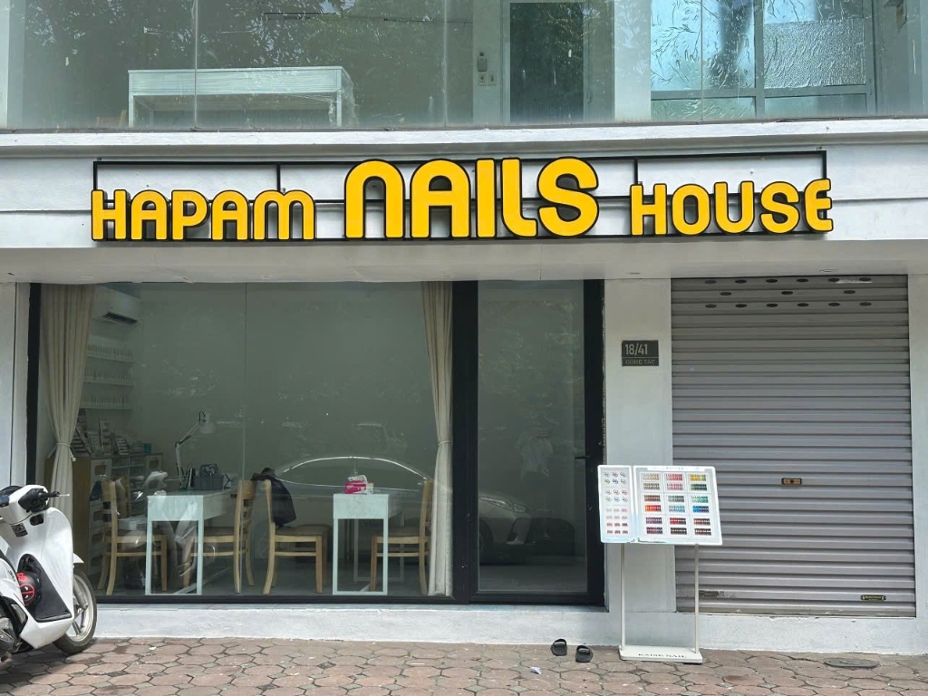 Hapam Nails House Storefront